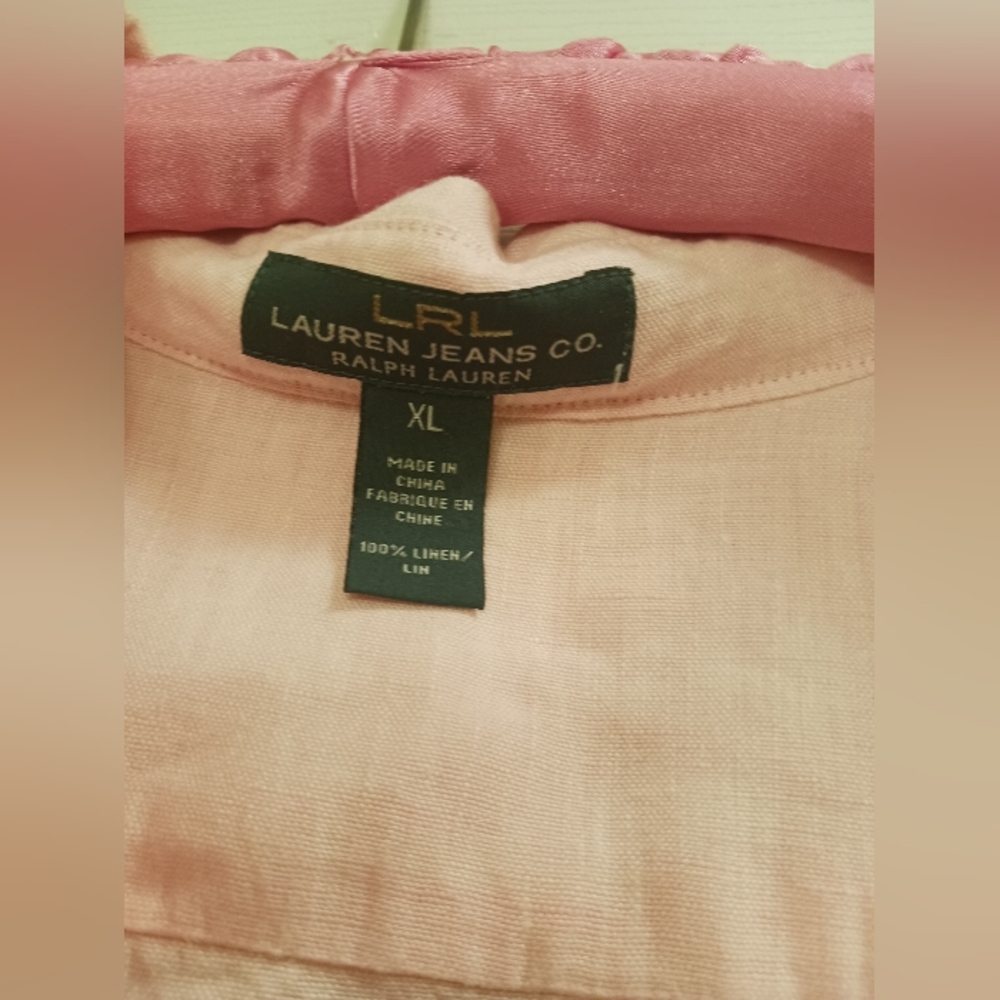 Woman's shirt